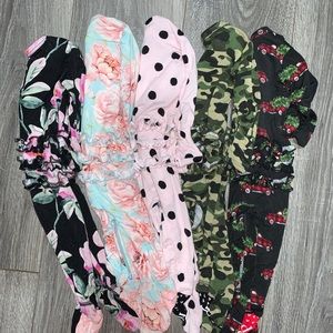 Posh Peanut Ruffle Footies